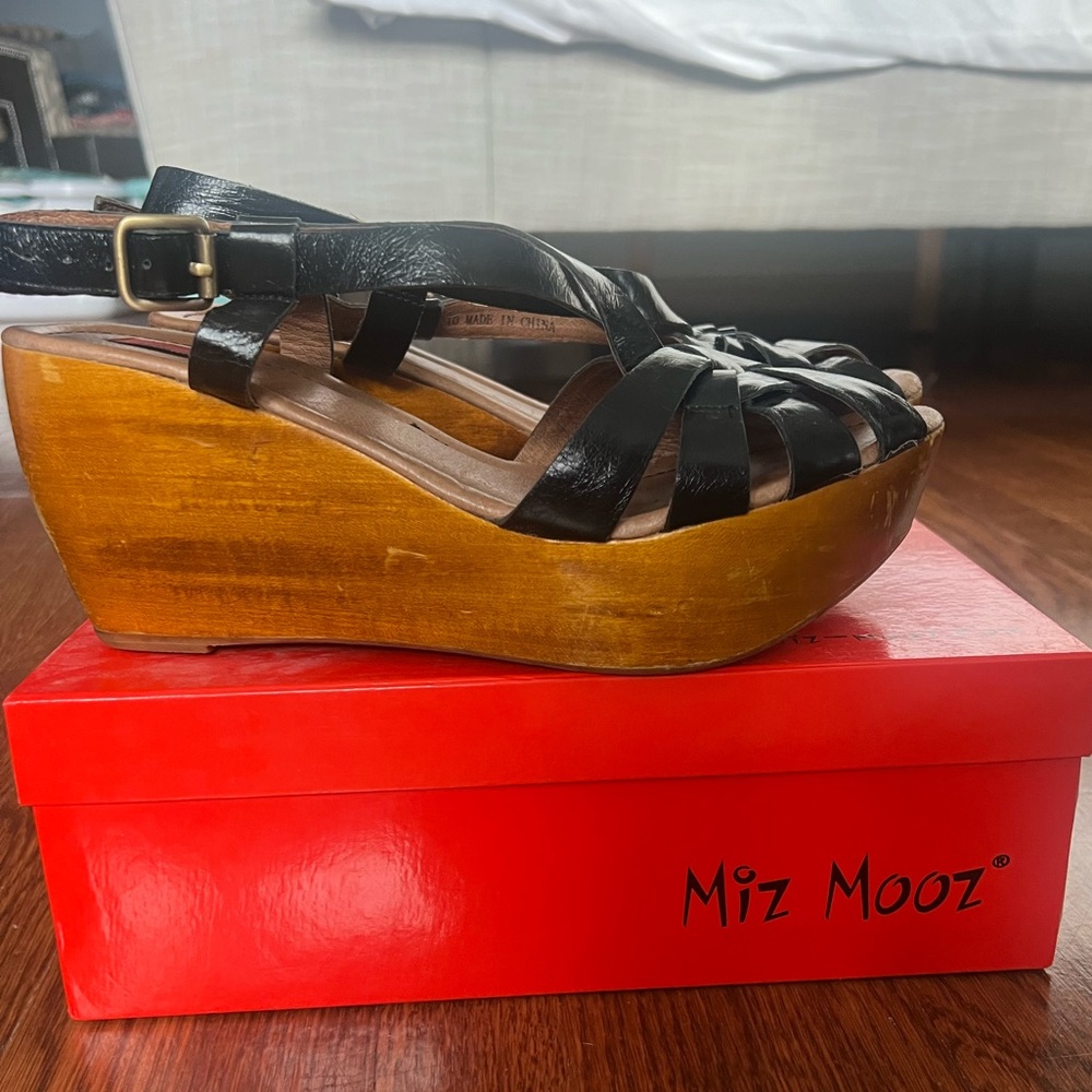 Miz Mooz platform sandal